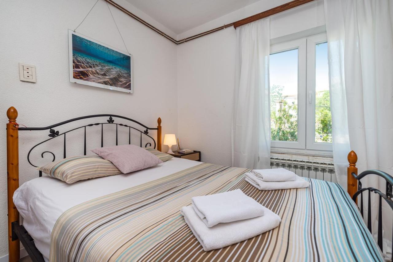 Vacation House Anna Karlobag Buitenkant foto