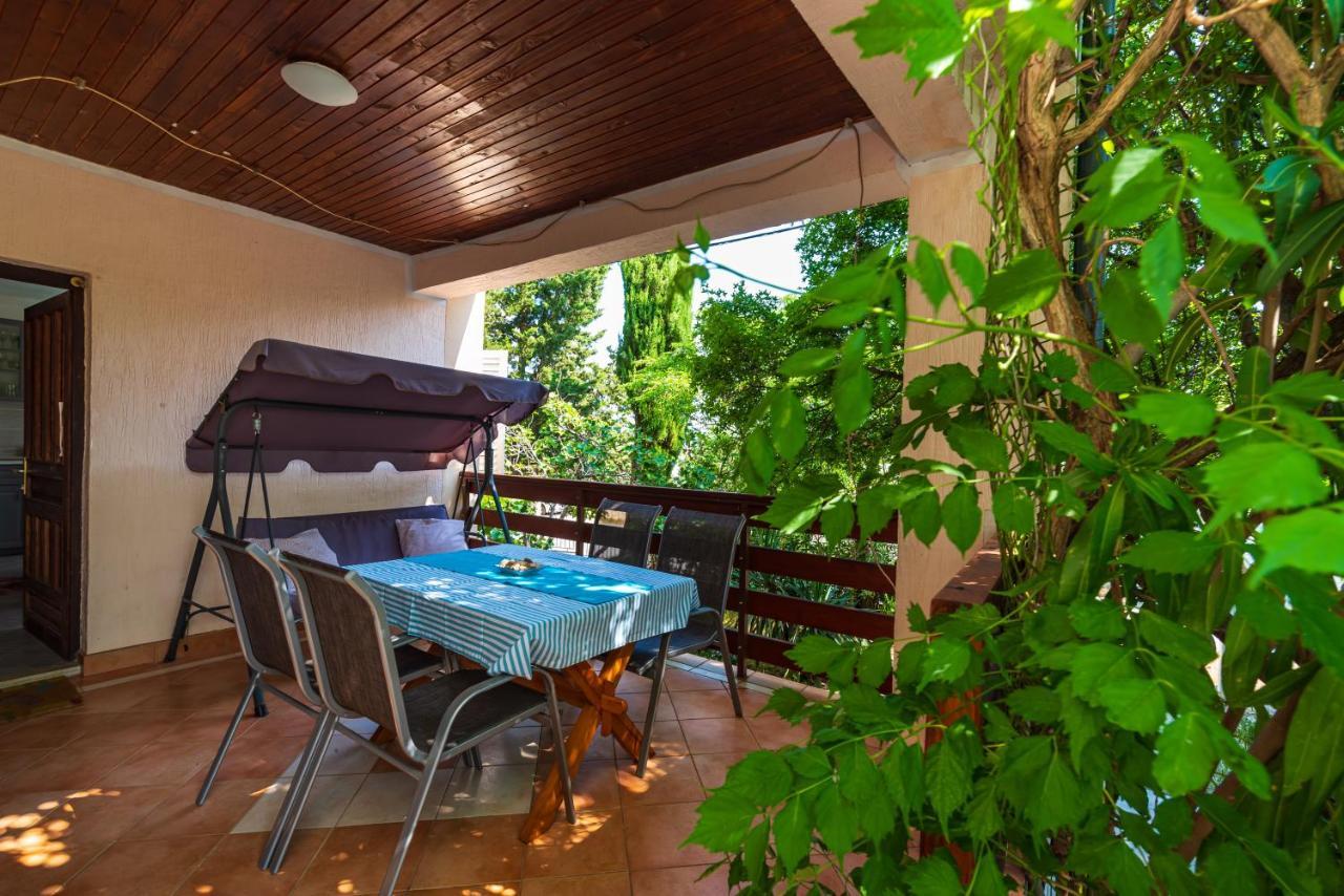 Vacation House Anna Karlobag Buitenkant foto