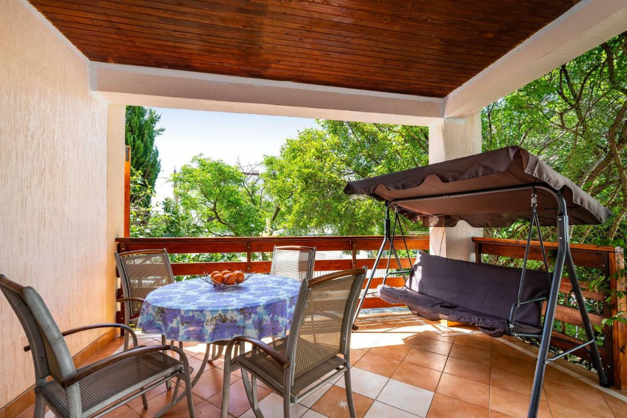 Vacation House Anna Karlobag Buitenkant foto